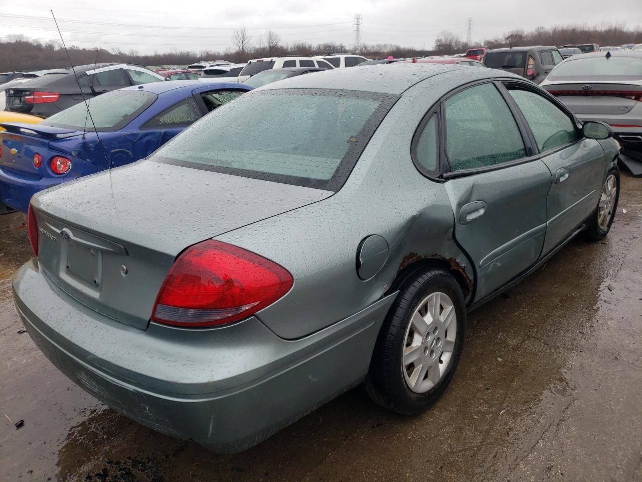 Photo 4 from auction – 2005 FORD TAURUS SE with VIN 1FAFP53U65A306421