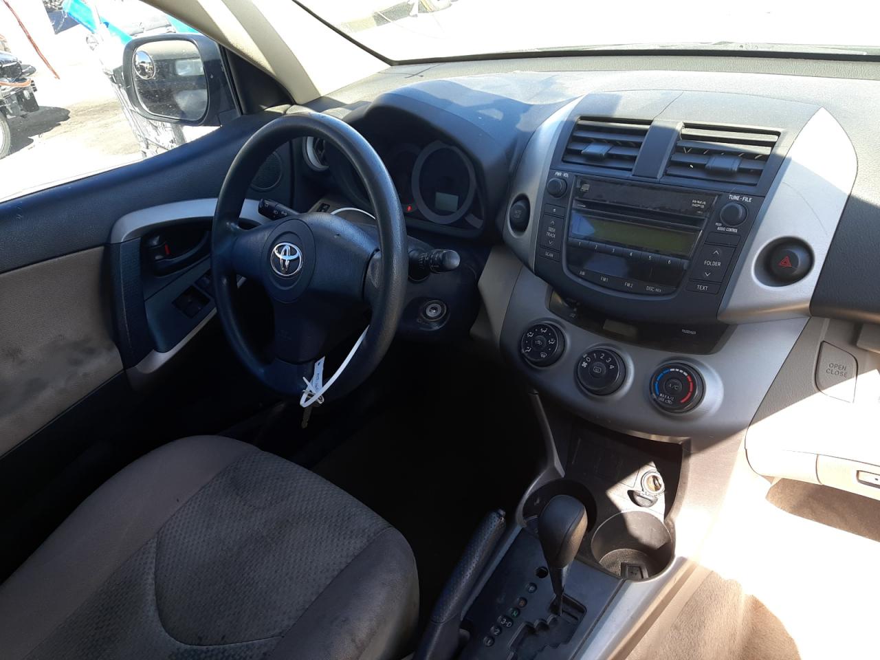 Photo 9 from auction – 2007 TOYOTA RAV4 with VIN JTMZD33VX76044549