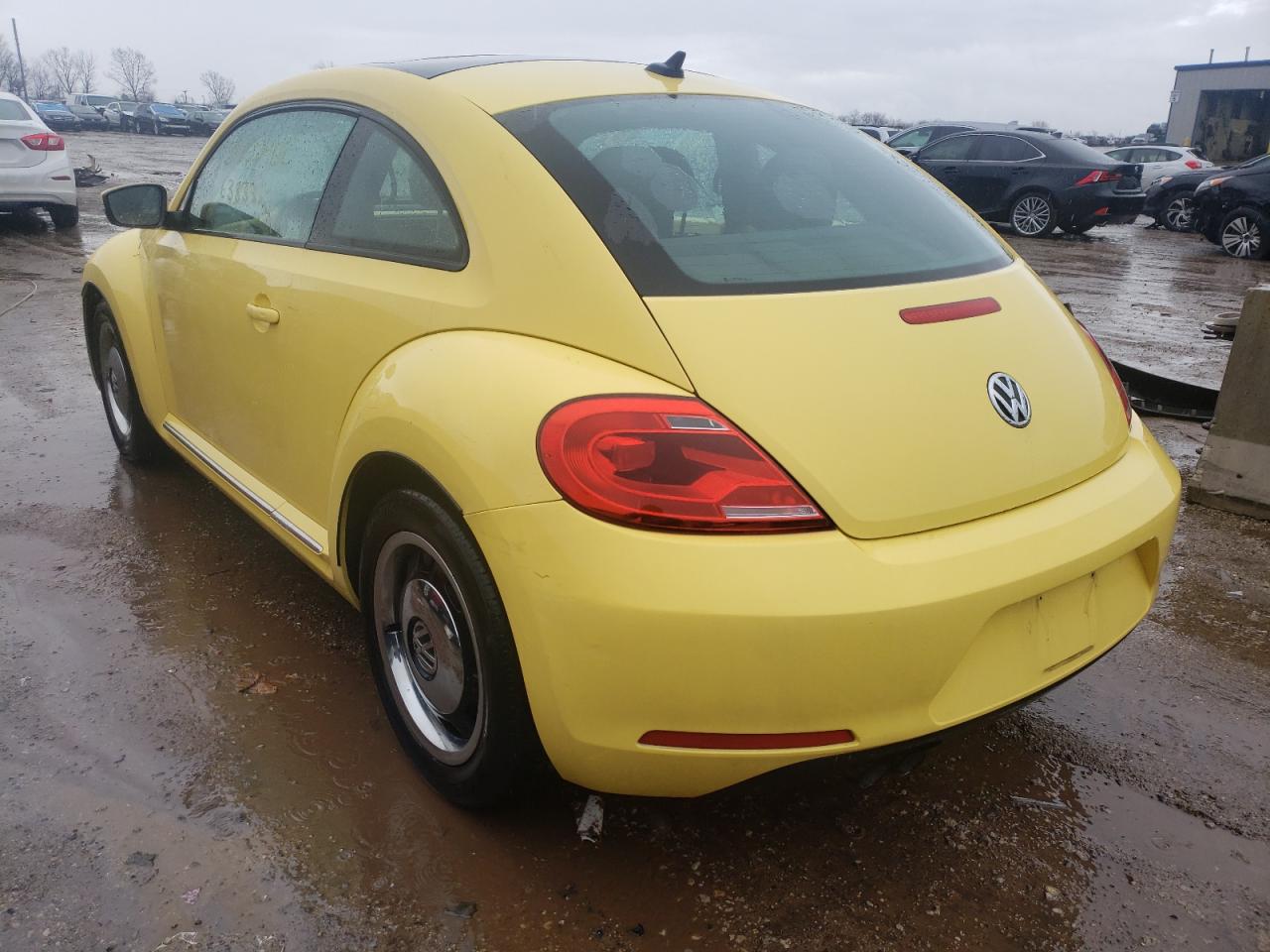 Photo 3 from auction – 2012 VOLKSWAGEN BEETLE with VIN 3VWJX7AT2CM646141