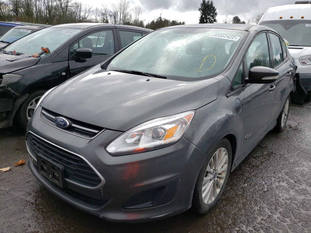 Photo 2 from auction – 2017 FORD C-MAX SE with VIN 1FADP5EU9HL107148