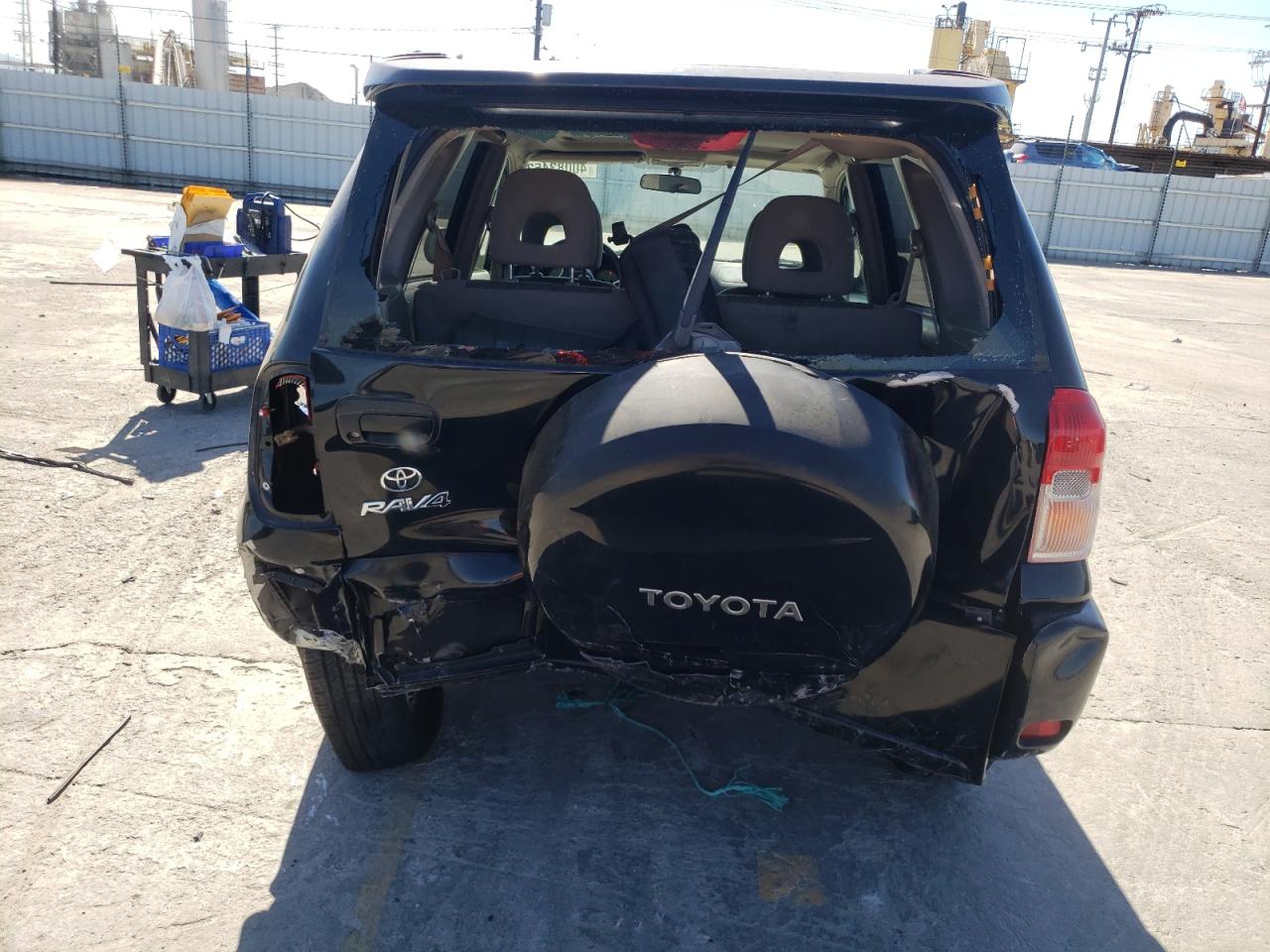 Photo 9 from auction – 2003 TOYOTA RAV4 with VIN JTEGH20V530112842