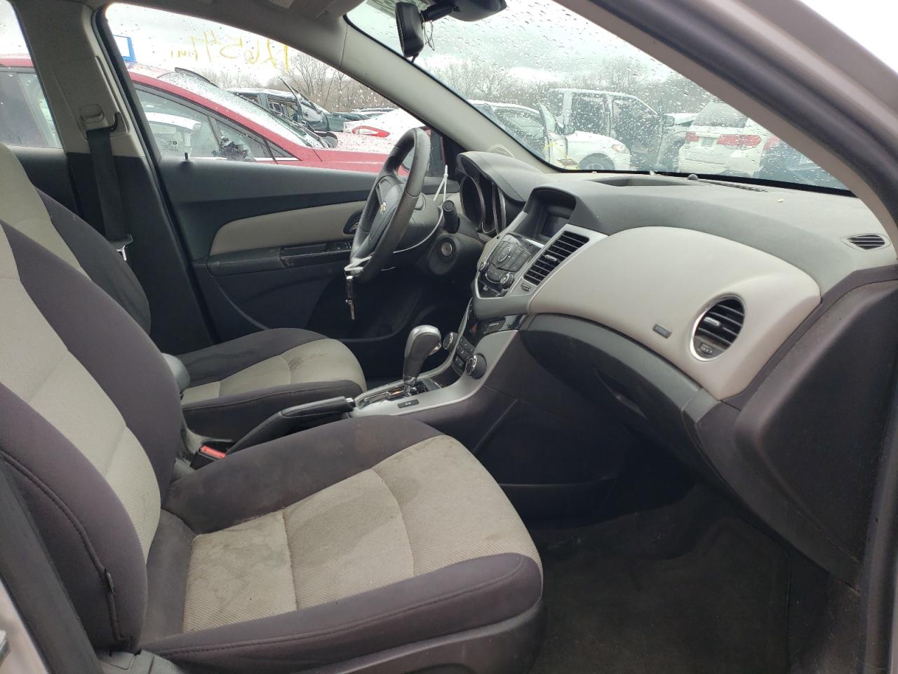 Photo 5 from auction – 2014 CHEVROLET CRUZE LS with VIN 1G1PA5SH4E7224486