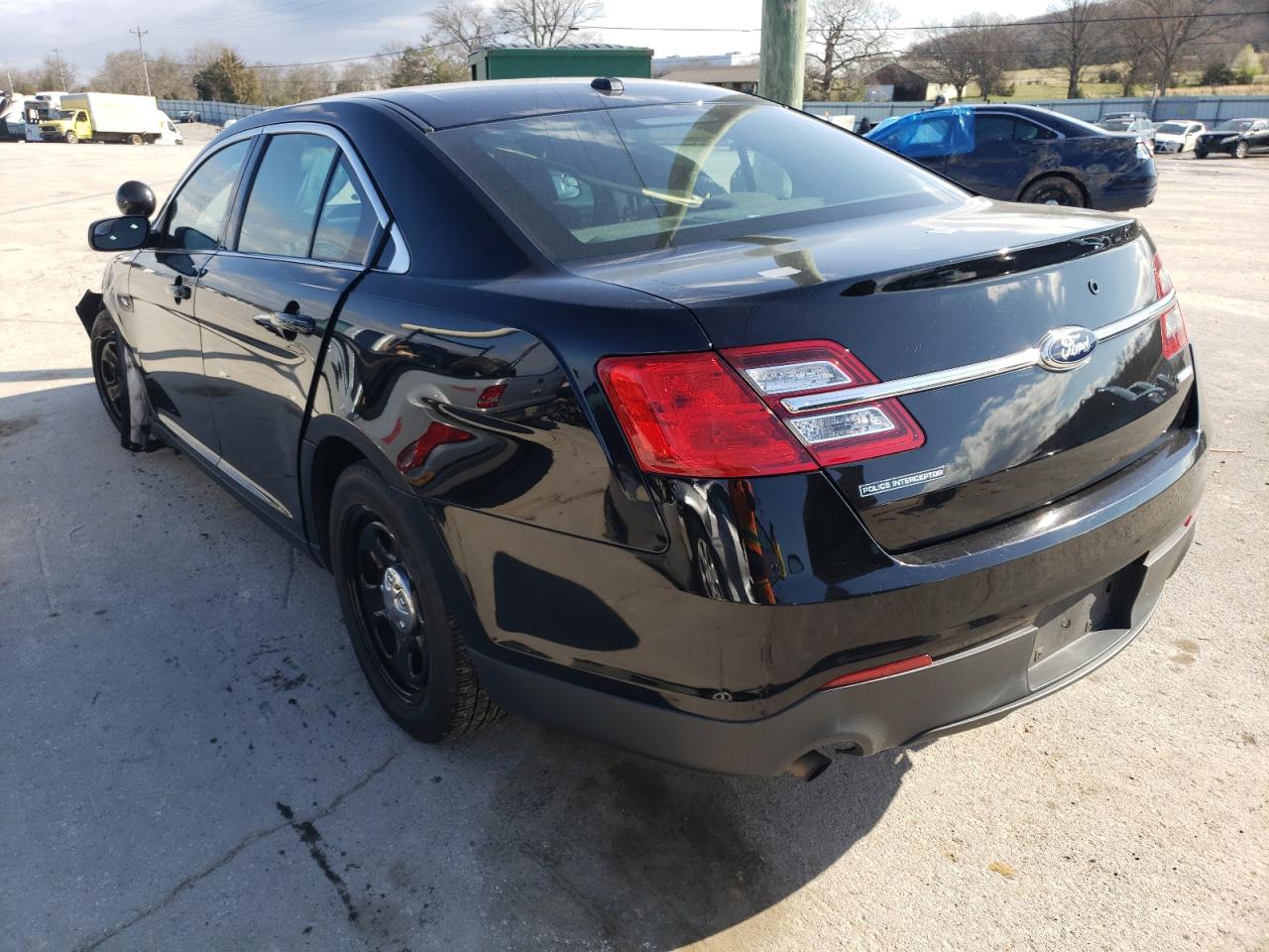 Foto 3 de la subasta – 2013 FORD TAURUS POL con VIN 1FAHP2M87DG199805