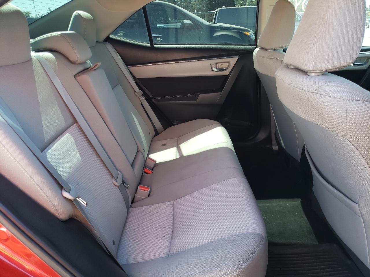 Photo 6 from auction – 2015 TOYOTA COROLLA L with VIN 5YFBURHE1FP292743