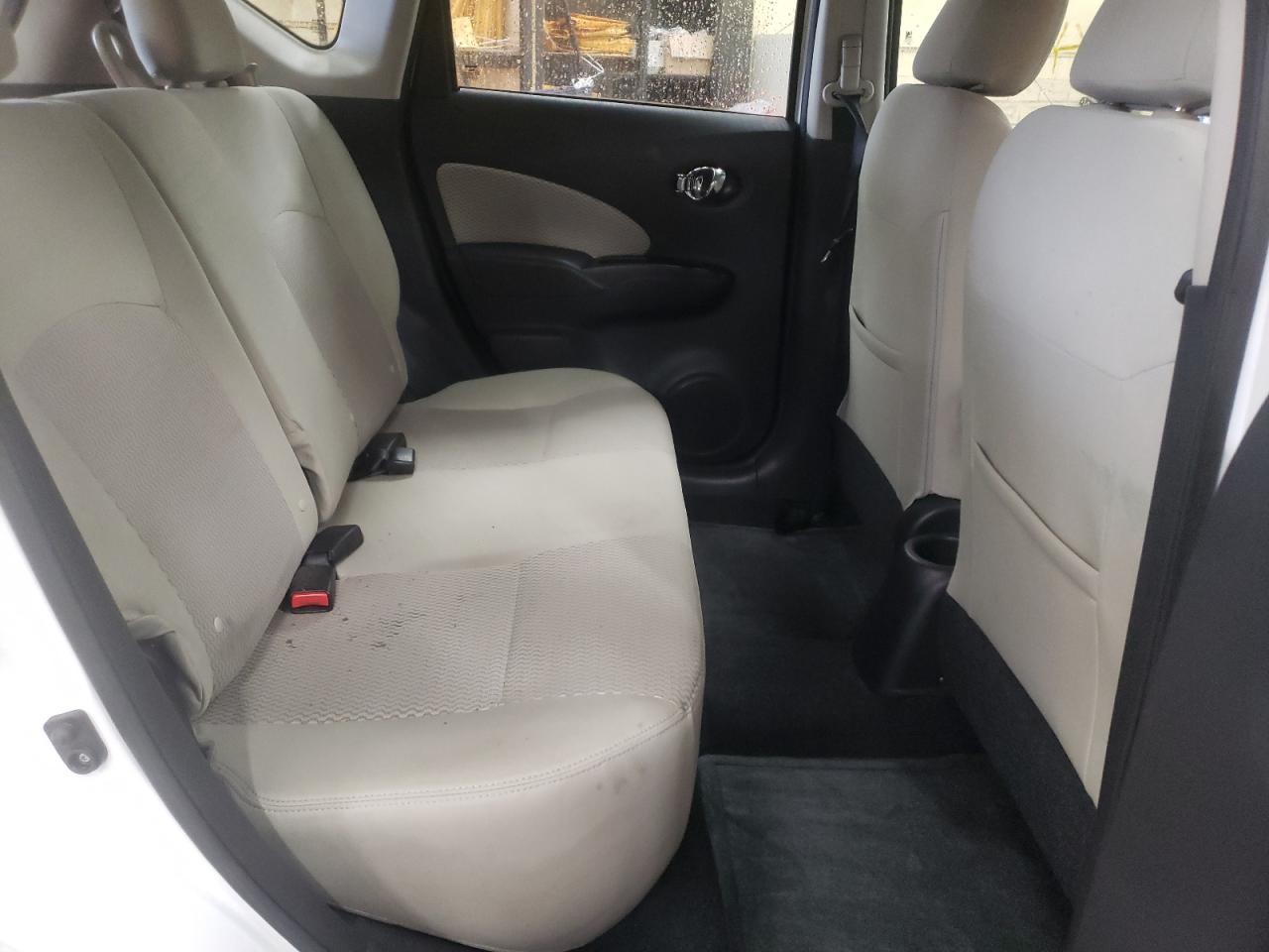 Photo 6 from auction – 2015 NISSAN VERSA NOTE with VIN 3N1CE2CP1FL369127