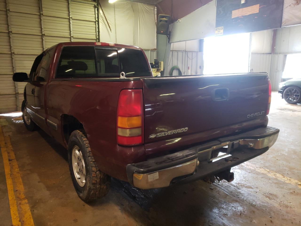 Photo 3 from auction – 1999 CHEVROLET SILVERADO with VIN 2GCEC19T6X1171690