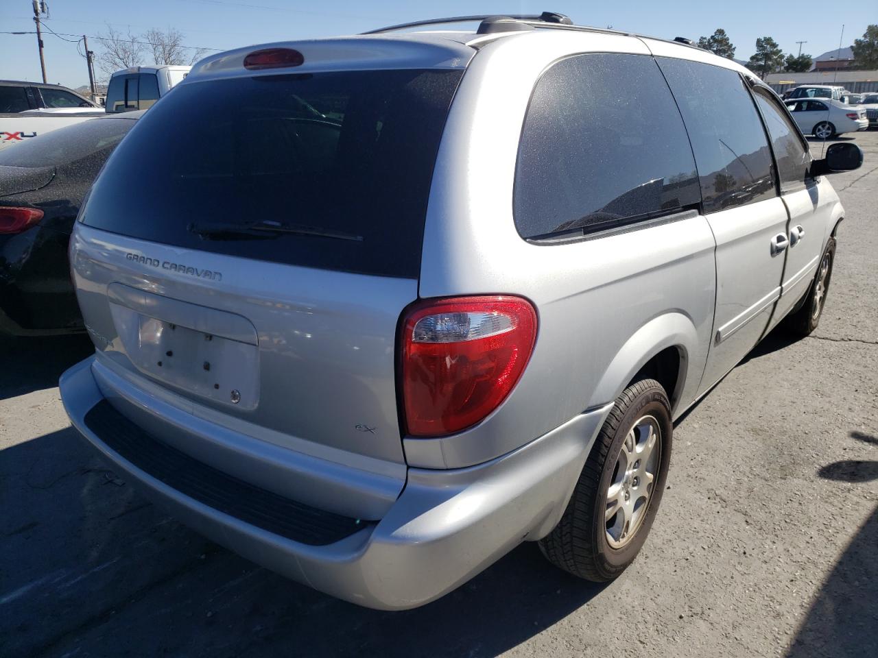 Photo 4 from auction – 2004 DODGE GRAND CARA with VIN 2D4GP74L44R535743