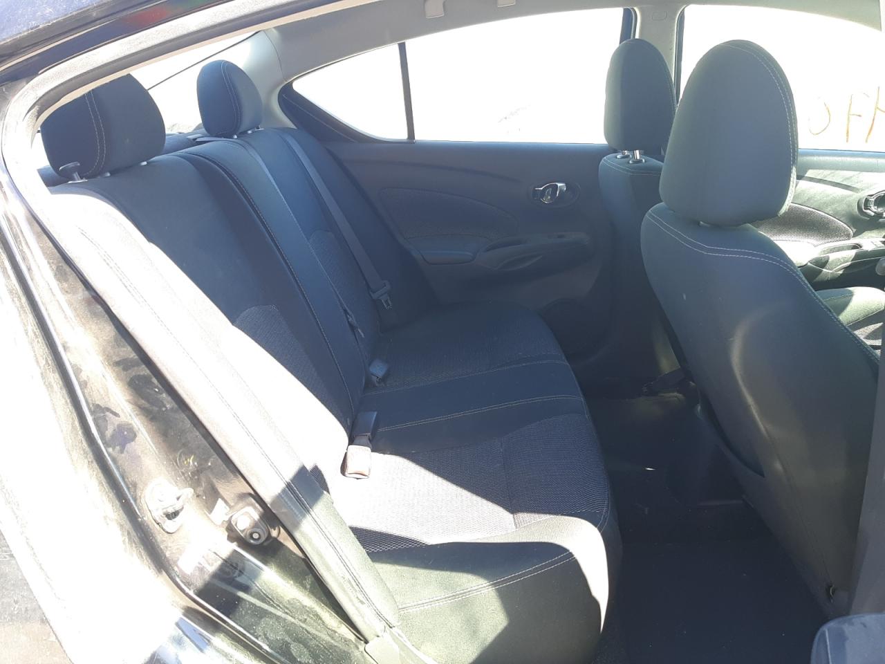 Photo 6 from auction – 2018 NISSAN VERSA S with VIN 3N1CN7AP0JL839009