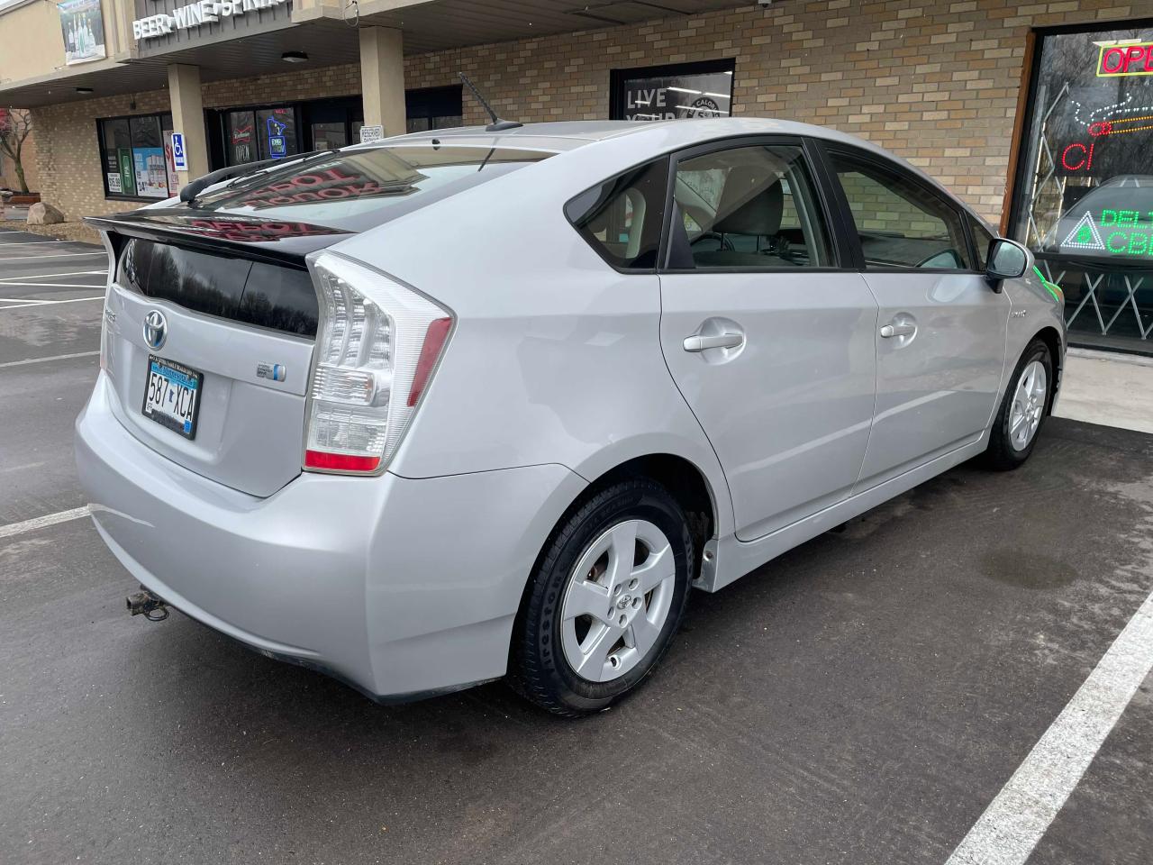 Photo 4 from auction – 2010 TOYOTA PRIUS with VIN JTDKN3DU6A0121741