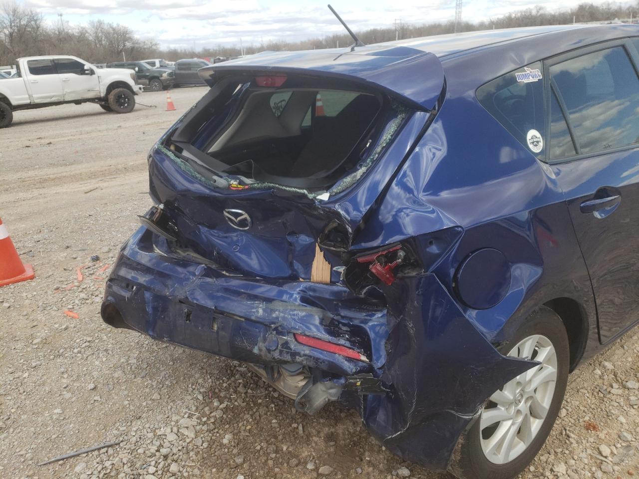 Photo 9 from auction – 2012 MAZDA 3 I with VIN JM1BL1L71C1578380