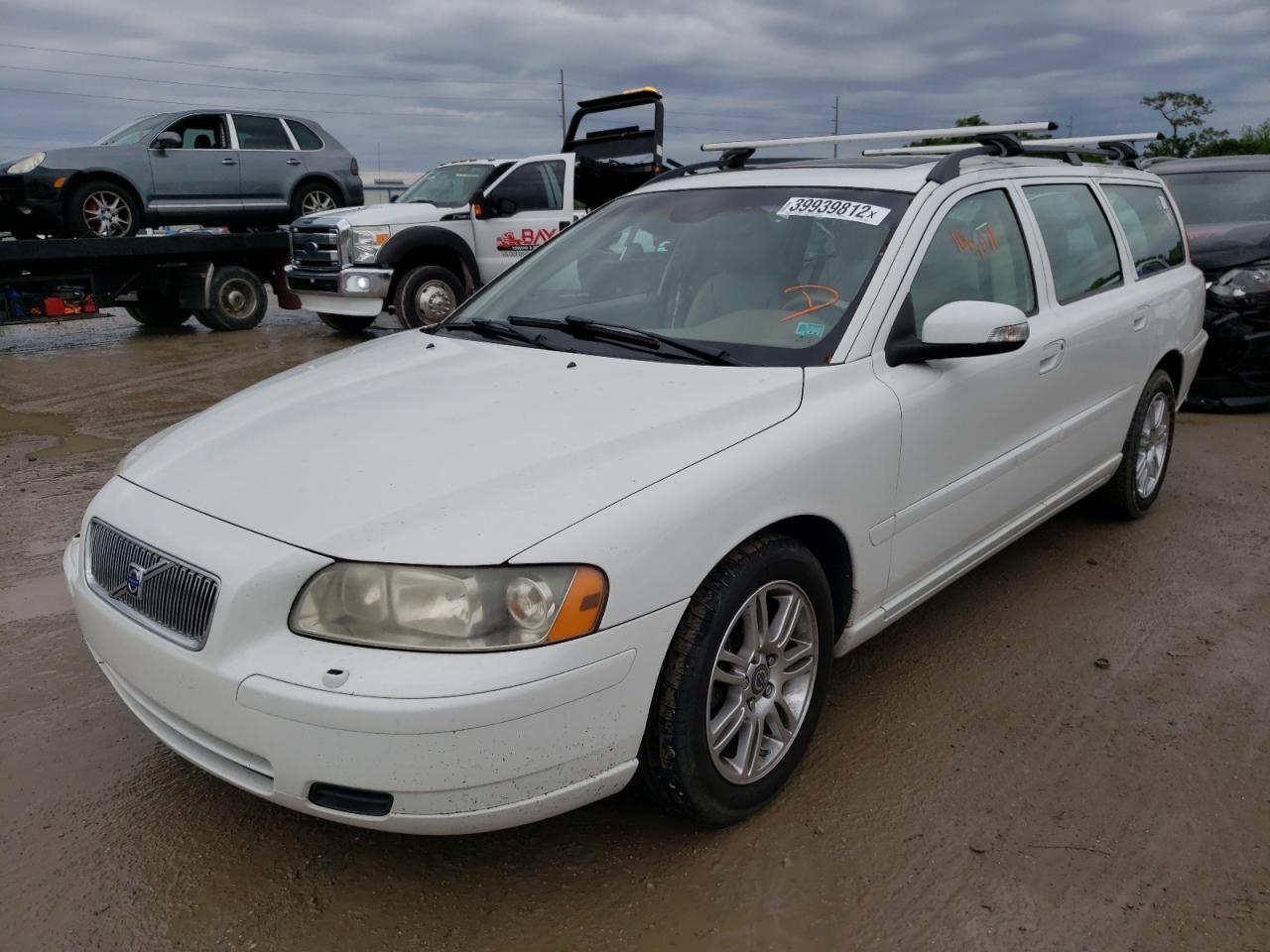 Photo 2 from auction – 2007 VOLVO V70 with VIN YV1SW612072645024
