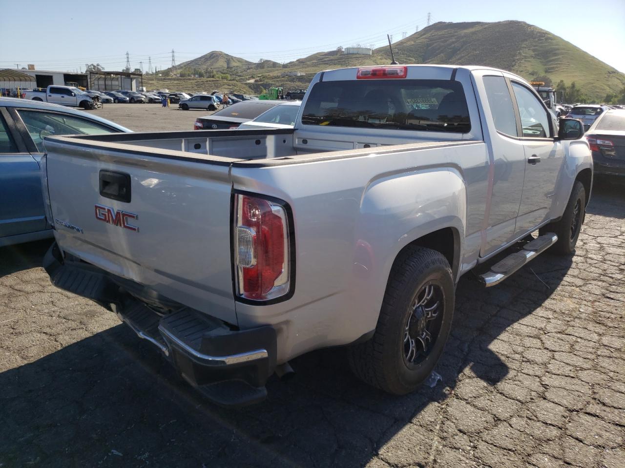 Photo 4 from auction – 2018 GMC CANYON with VIN 1GTH5BEA7J1296065