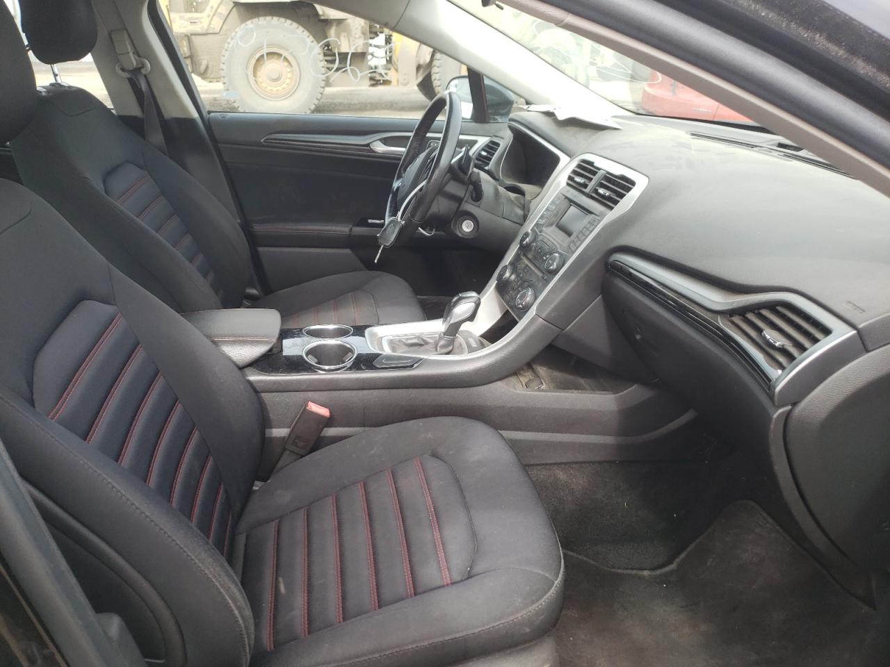Photo 5 from auction – 2013 FORD FUSION SE with VIN 3FA6P0T98DR223706