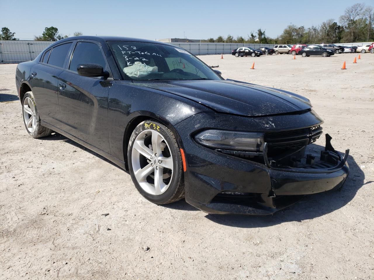 DODGE CHARGER SX 2018 with VIN 2C3CDXHG1JH221135 - Photo from auction