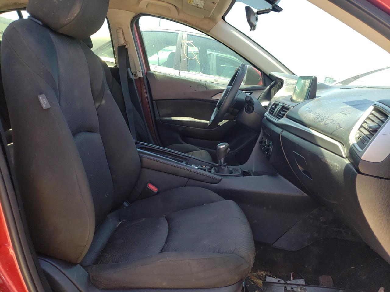 Photo 5 from auction – 2017 MAZDA 3 SPORT with VIN 3MZBN1U70HM114089