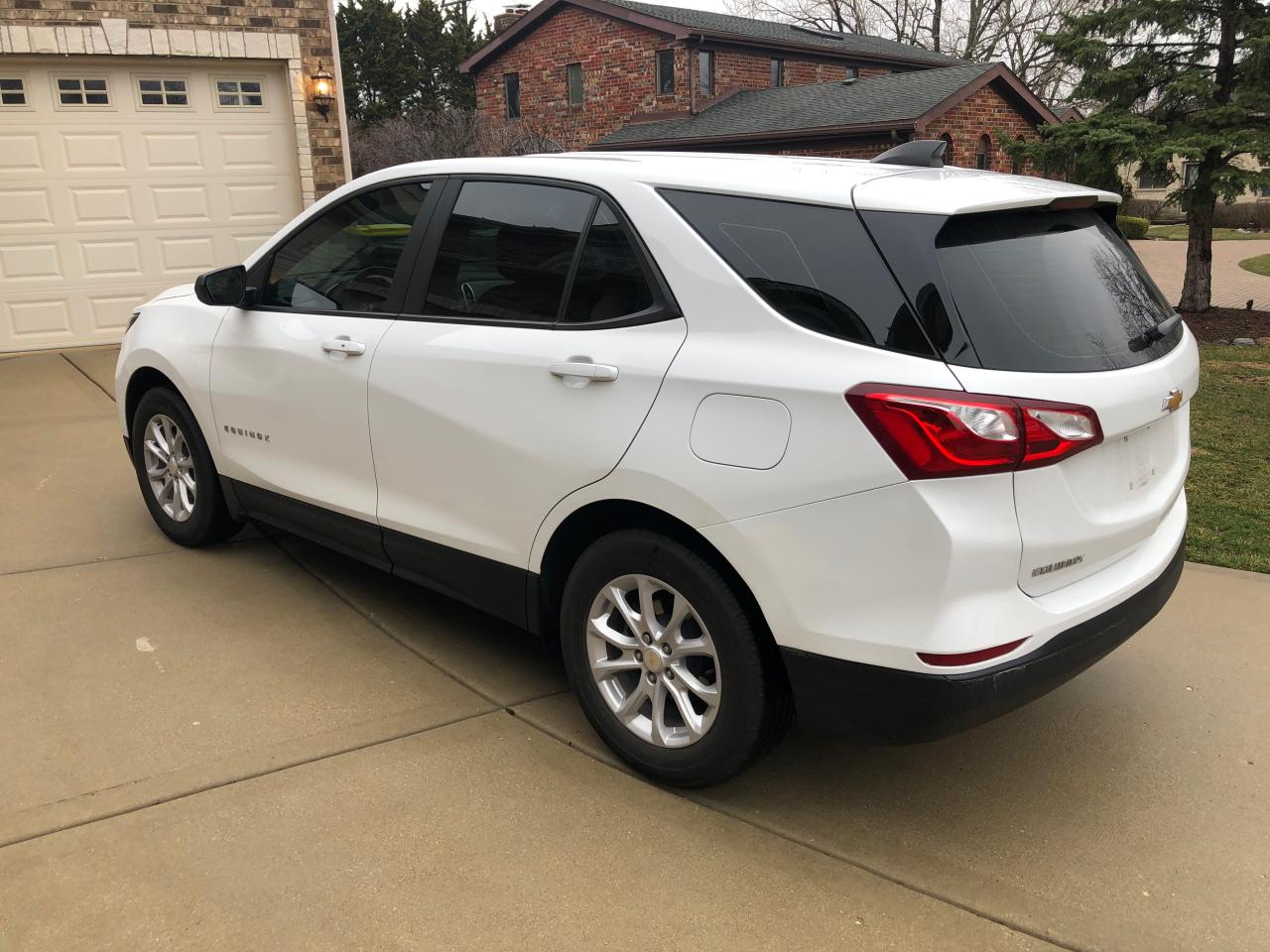 Photo 3 from auction – 2020 CHEVROLET EQUINOX LS with VIN 3GNAXHEV7LS623736