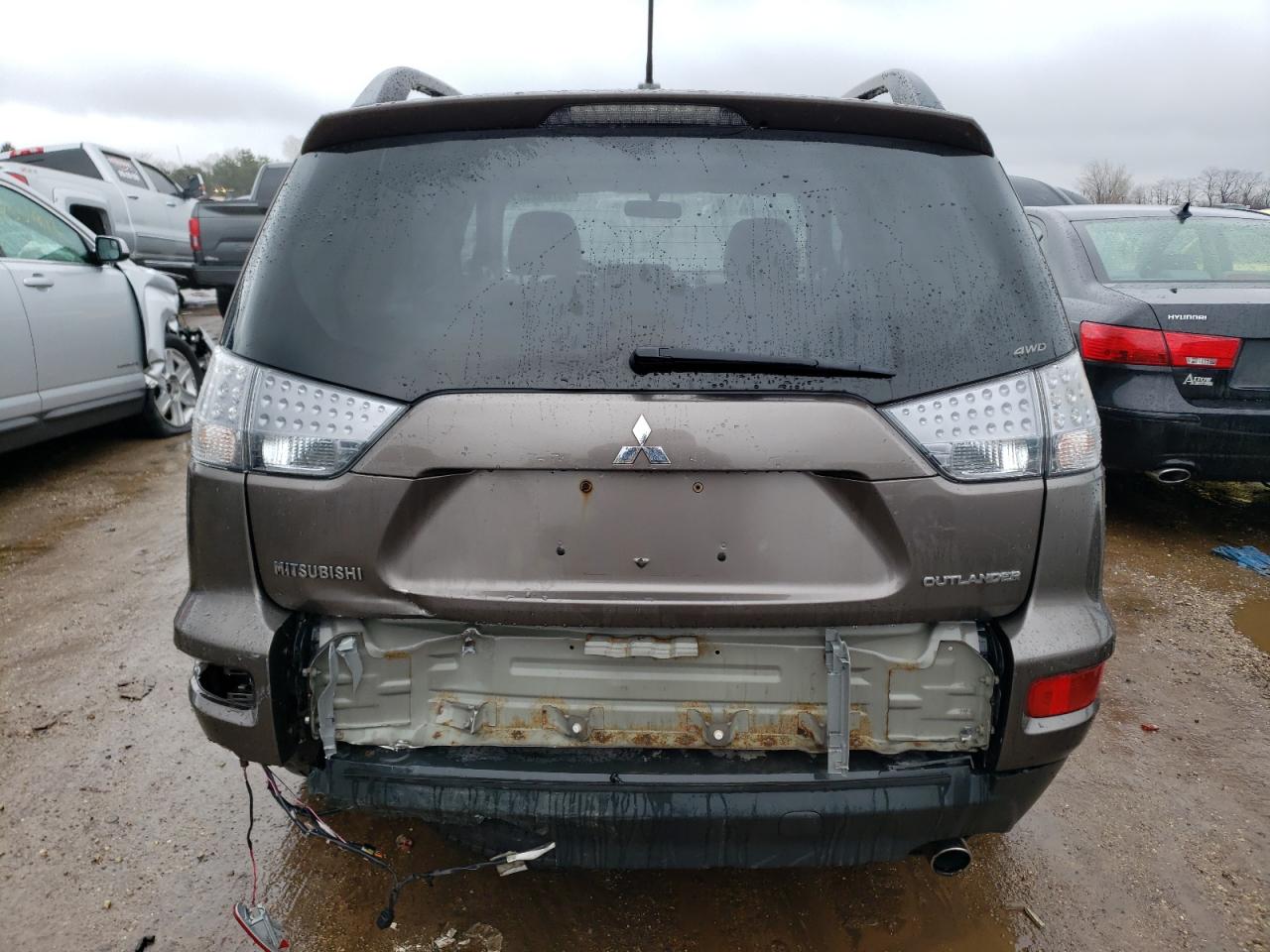 Photo 9 from auction – 2011 MITSUBISHI OUTLANDER with VIN JA4JT3AW0BU031836
