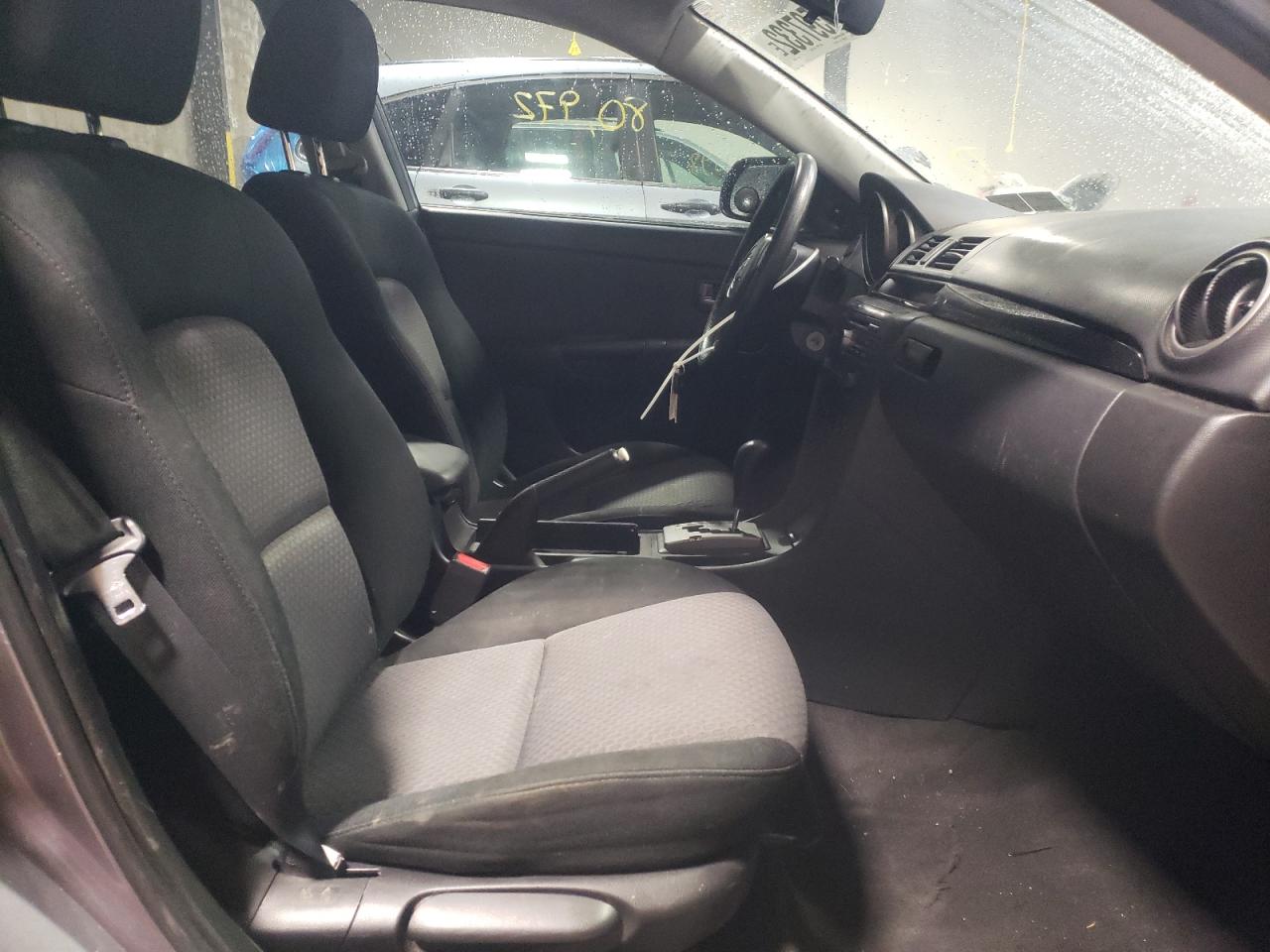 Photo 5 from auction – 2006 MAZDA 3 I with VIN JM1BK12F661456047