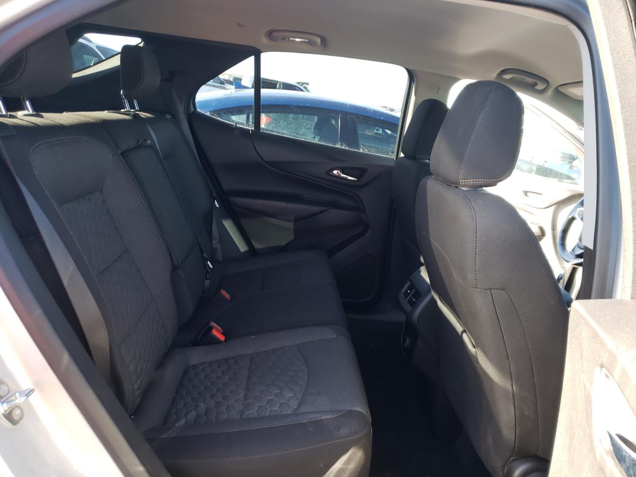 Photo 6 from auction – 2018 CHEVROLET EQUINOX LT with VIN 3GNAXJEV7JS634496