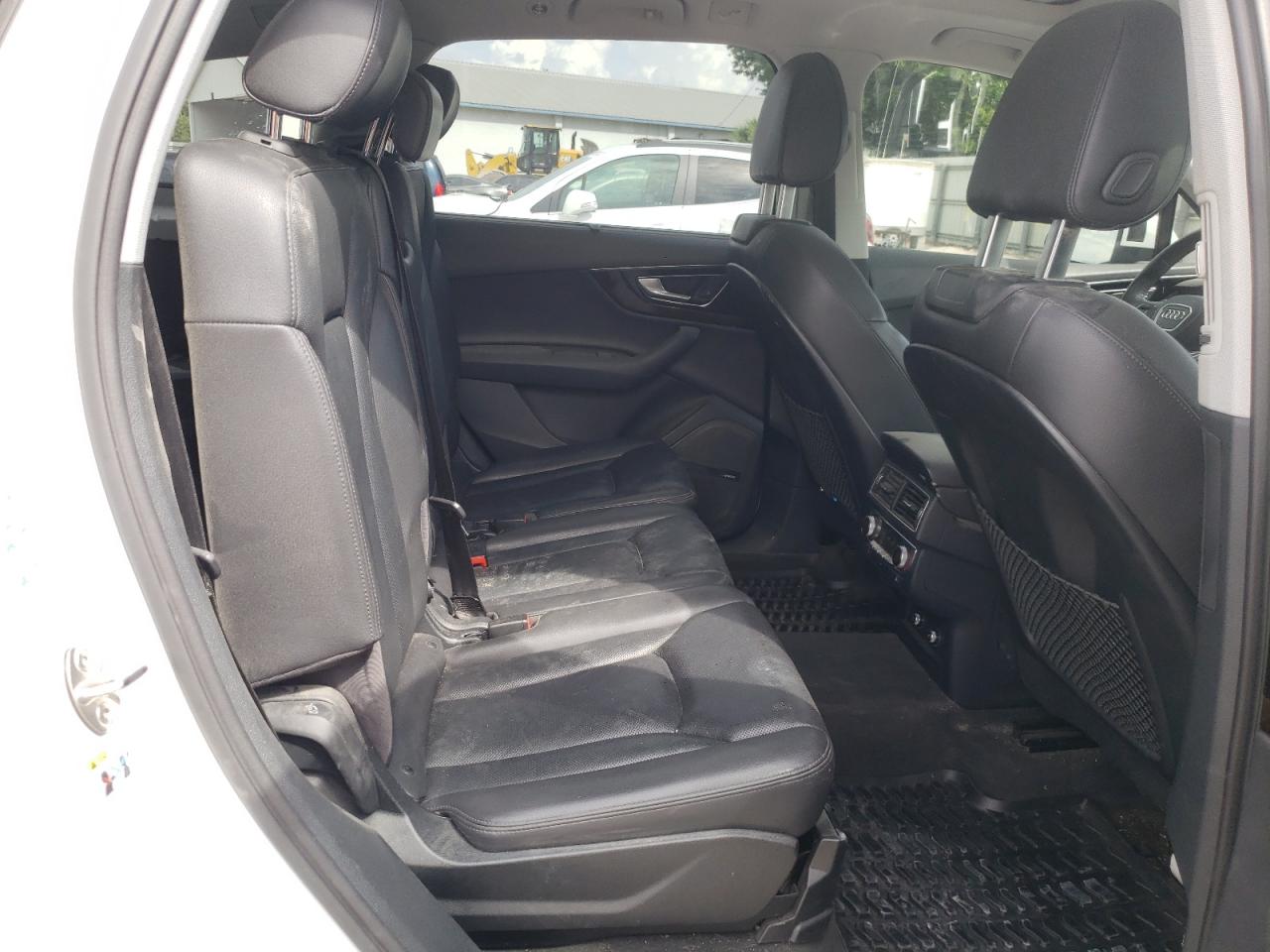 Photo 6 from auction – 2018 AUDI Q7 PRESTIG with VIN WA1VAAF71JD024003