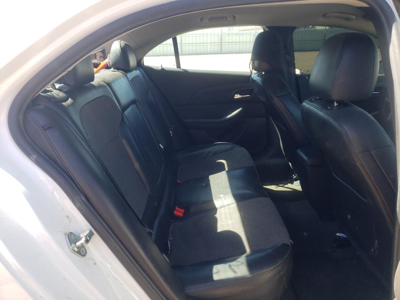 Photo 6 from auction – 2016 CHEVROLET MALIBU LIM with VIN 1G11C5SA9GU162655