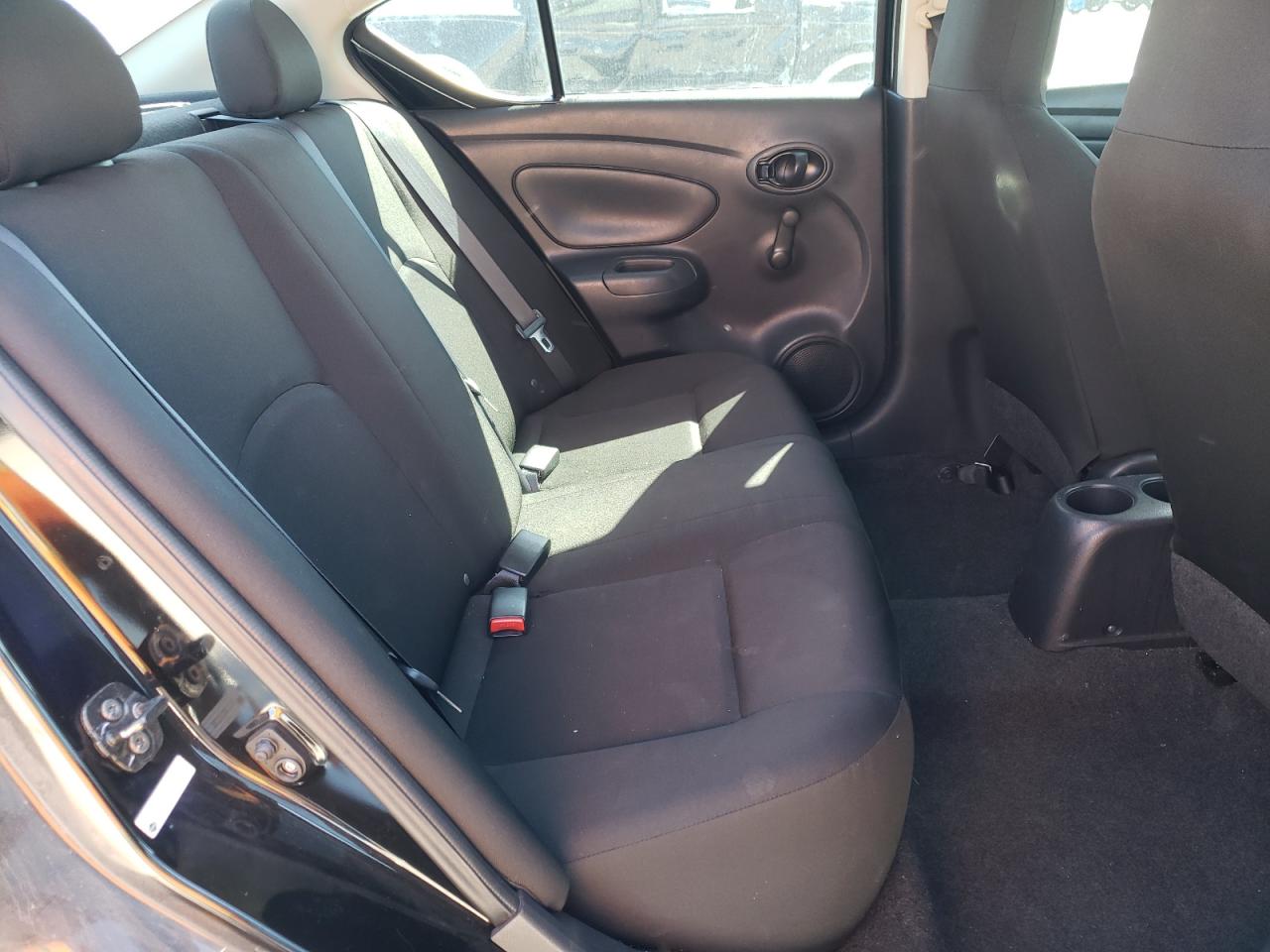 Photo 6 from auction – 2015 NISSAN VERSA S with VIN 3N1CN7AP1FL927994