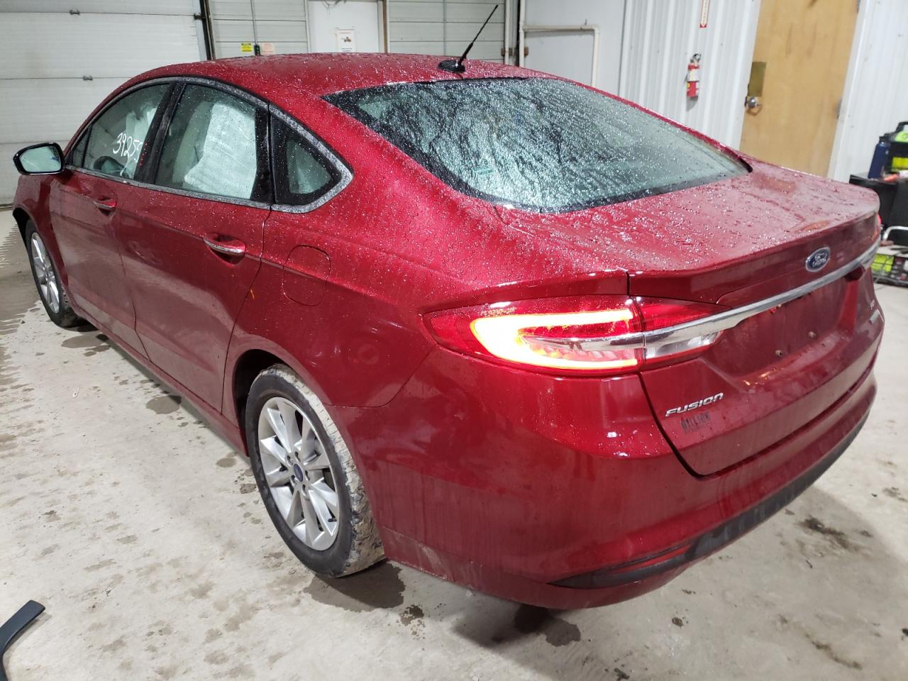 Photo 3 from auction – 2017 FORD FUSION with VIN 3FA6P0HD5HR367734