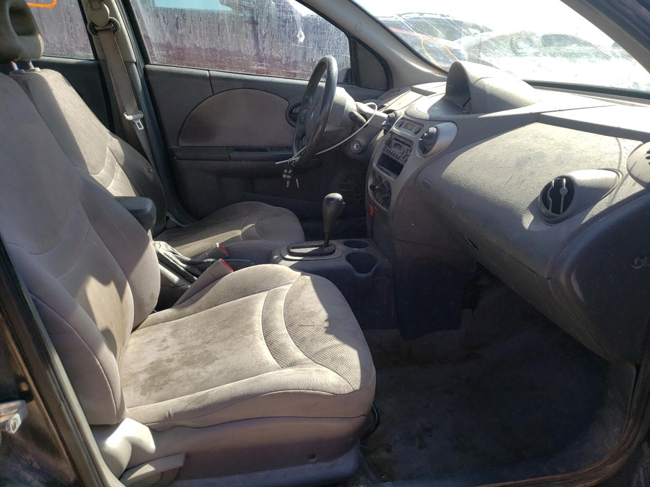 Photo 5 from auction – 2004 SATURN ION LEVEL with VIN 1G8AJ52F84Z204461
