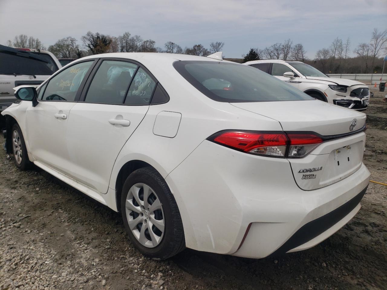 Photo 3 from auction – 2021 TOYOTA COROLLA LE with VIN 5YFEPMAE5MP269996