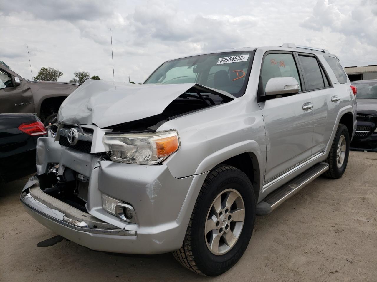 Photo 2 from auction – 2011 TOYOTA 4RUNNER SR with VIN JTEBU5JR7B5051620