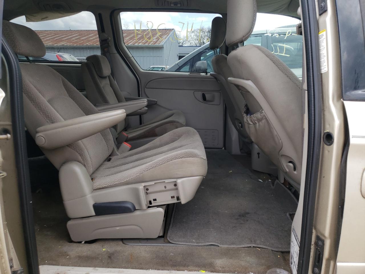 Photo 6 from auction – 2005 DODGE GRAND CARA with VIN 2D4GP44L15R322460