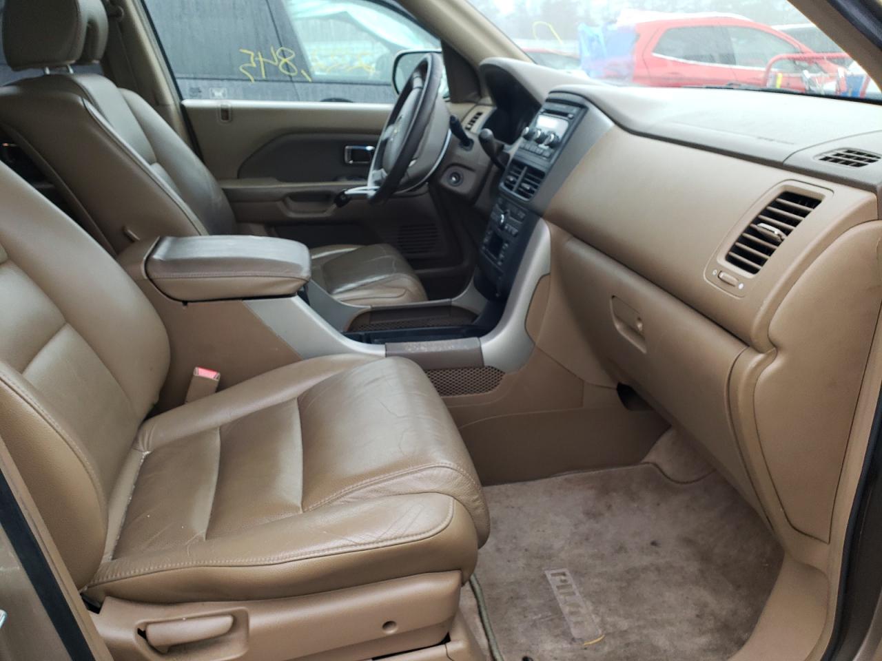 Foto 5 de la subasta – 2006 HONDA PILOT EX con VIN 5FNYF18566B022795