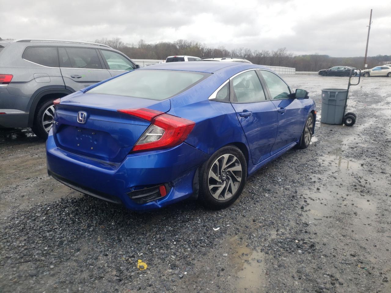 Photo 4 from auction – 2016 HONDA CIVIC EX with VIN 19XFC2F81GE005560