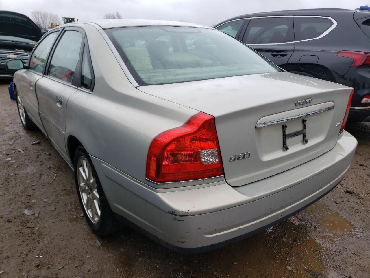 Photo 3 from auction – 2004 VOLVO S80 2.5T with VIN YV1TH59HX41379188