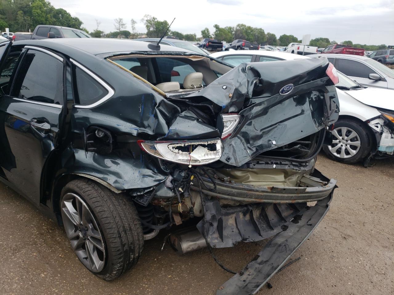 Photo 9 from auction – 2016 FORD FUSION TIT with VIN 3FA6P0K96GR136537