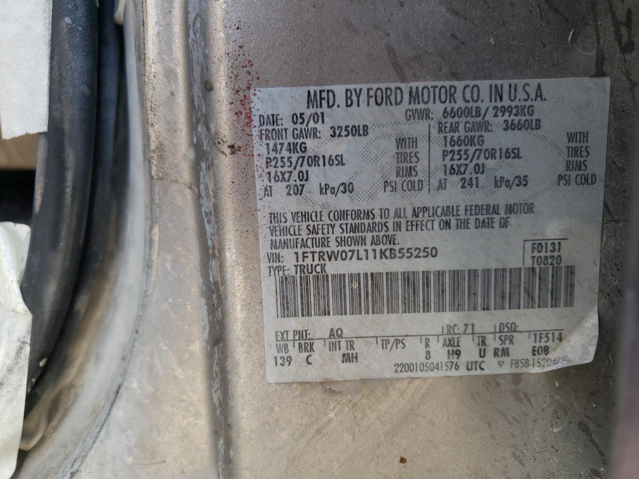 Photo 10 from auction – 2001 FORD F150 SUPER with VIN 1FTRW07L11KB55250