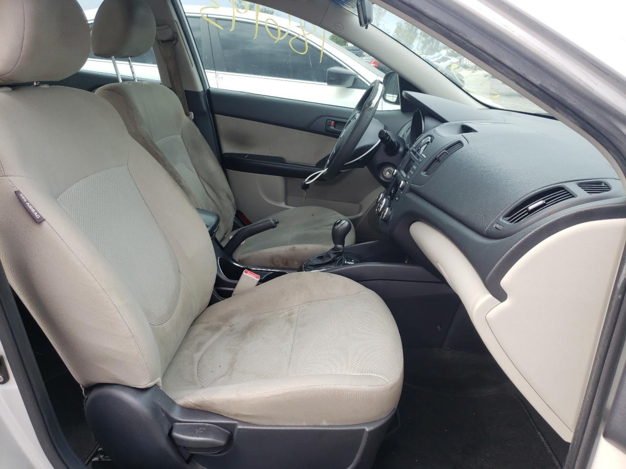 Photo 5 from auction – 2012 KIA FORTE EX with VIN KNAFU4A24C5642523