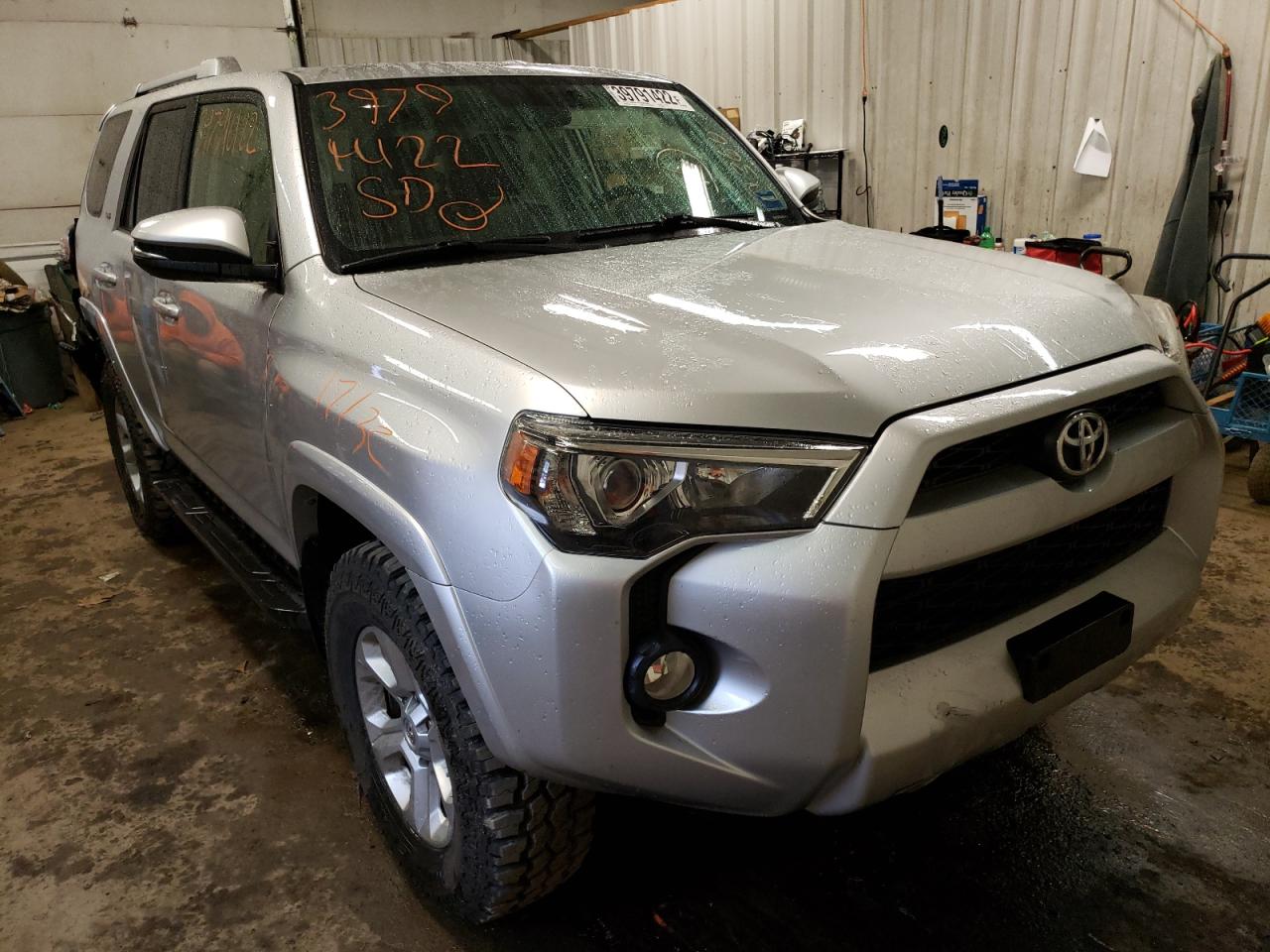 Photo 1 from auction – 2018 TOYOTA 4RUNNER SR with VIN JTEBU5JR1J5505455