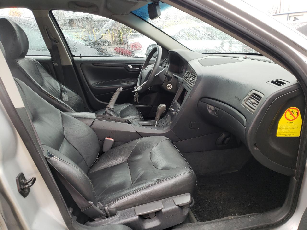 Photo 5 from auction – 2001 VOLVO S60 with VIN YV1RS61R512056789