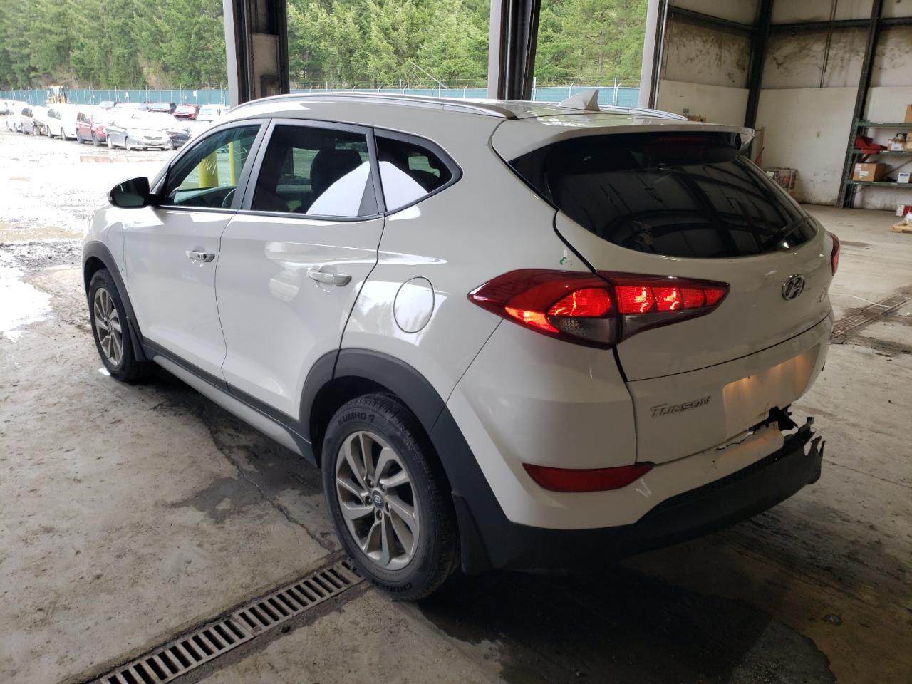 Photo 3 from auction – 2017 HYUNDAI TUCSON LIM with VIN KM8J3CA40HU367365