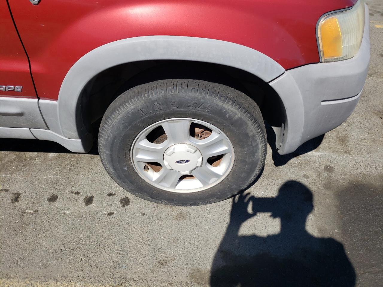 Photo 9 from auction – 2001 FORD ESCAPE XLT with VIN 1FMCU04101KE78764