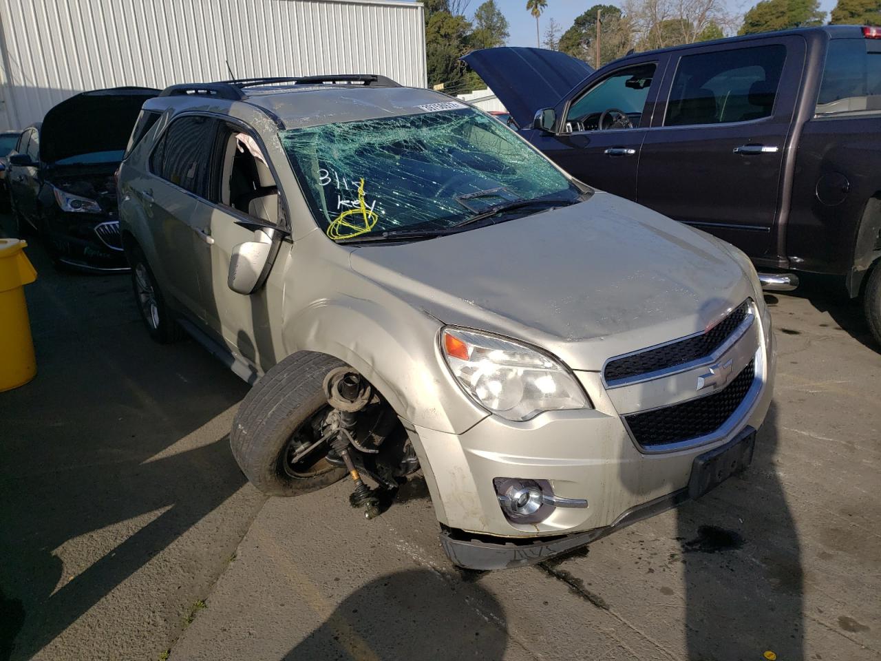 CHEVROLET EQUINOX LT 2014 with VIN 2GNFLGEK5E6230286 - Photo from auction