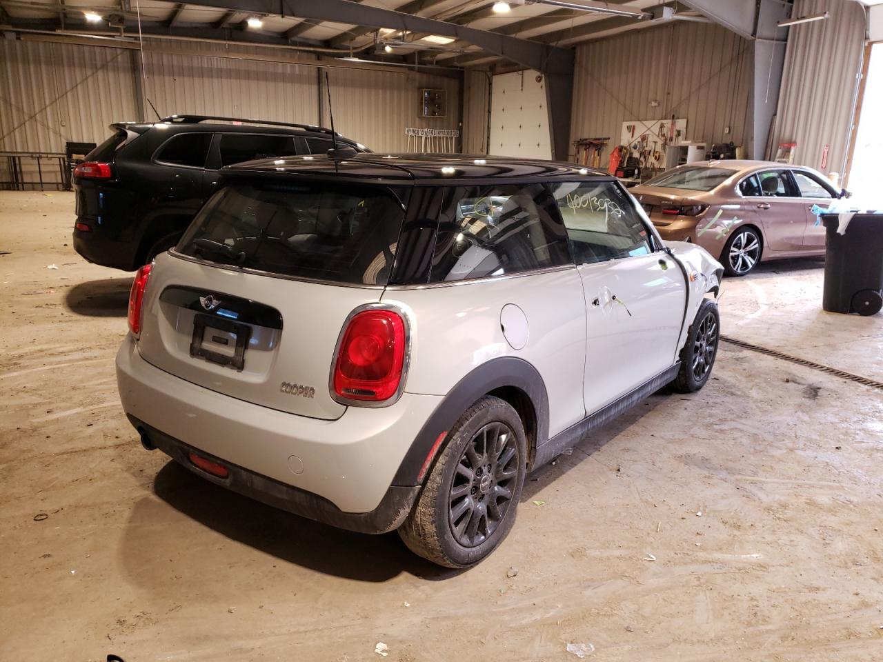 Photo 4 from auction – 2017 MINI COOPER with VIN WMWXP5C34H3C64670