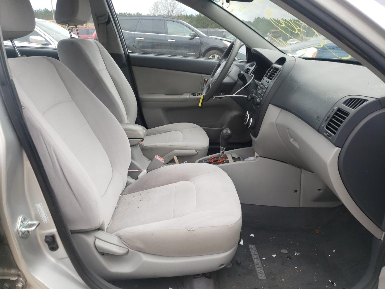 Photo 5 from auction – 2009 KIA SPECTRA EX with VIN KNAFE221795632326
