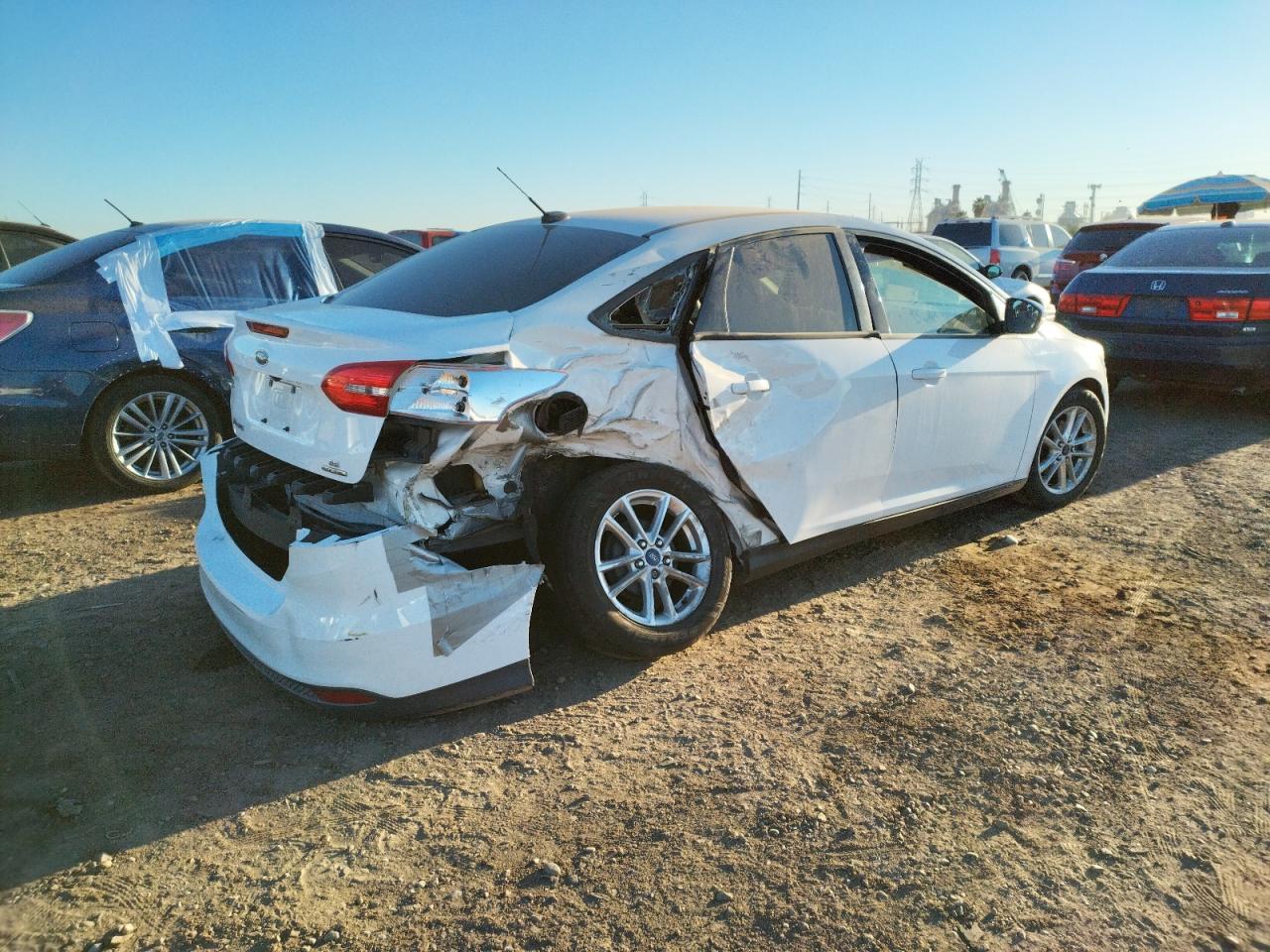 Photo 9 from auction – 2016 FORD FOCUS SE with VIN 1FADP3F2XGL273856