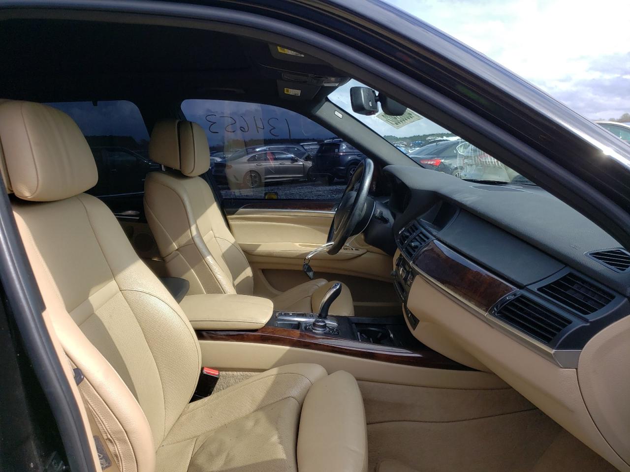 Photo 5 from auction – 2010 BMW X5 XDRIVE3 with VIN 5UXFF0C58ALT75794