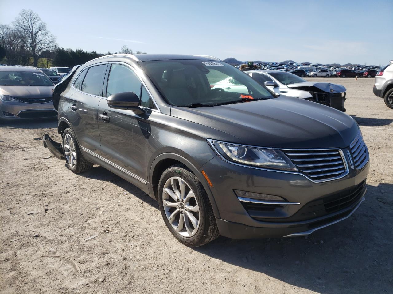 LINCOLN MKC SELECT 2017 with VIN 5LMCJ2C91HUL63128 - Photo from auction