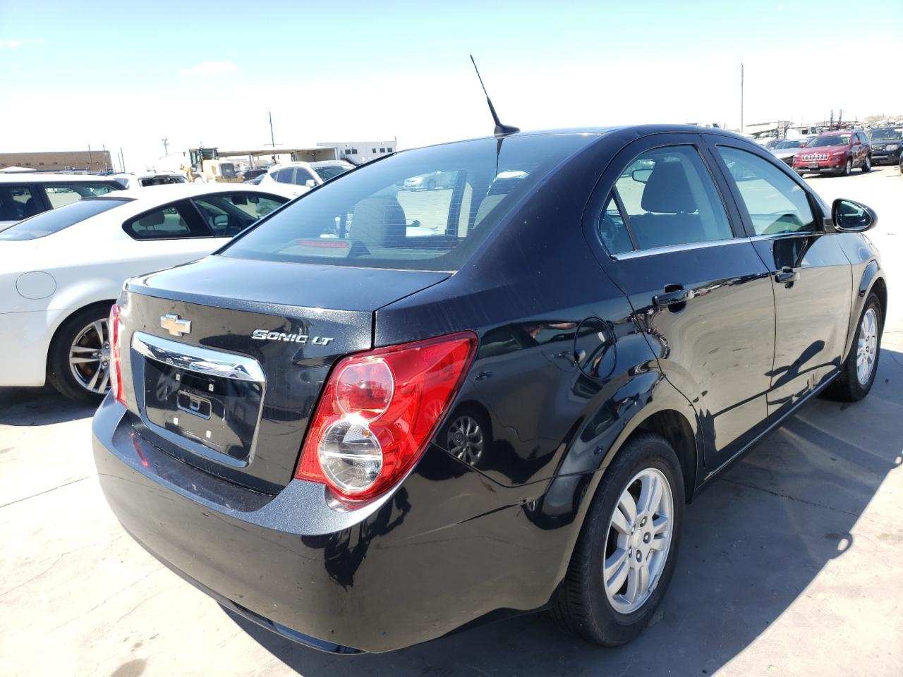 Photo 4 from auction – 2014 CHEVROLET SONIC LT with VIN 1G1JC5SG2E4226388