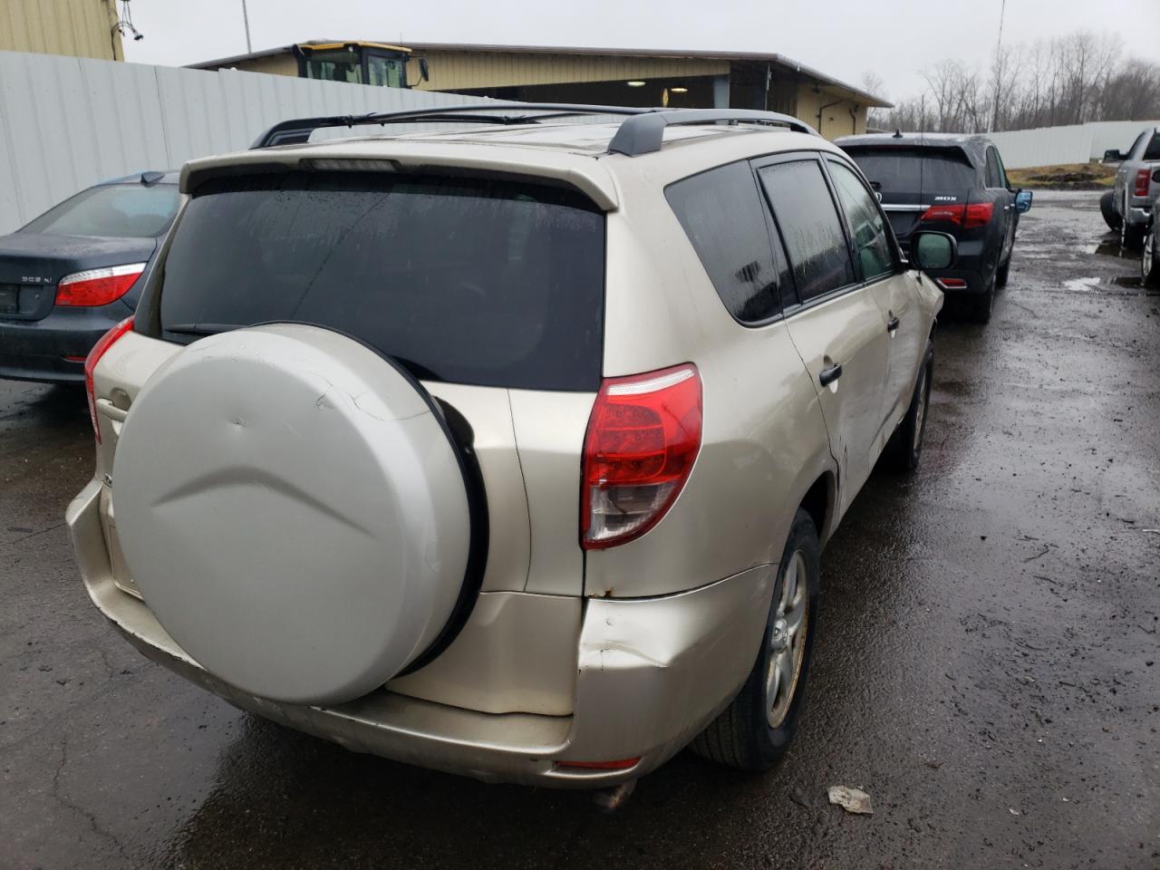 Photo 4 from auction – 2006 TOYOTA RAV4 with VIN JTMZD33V065002900
