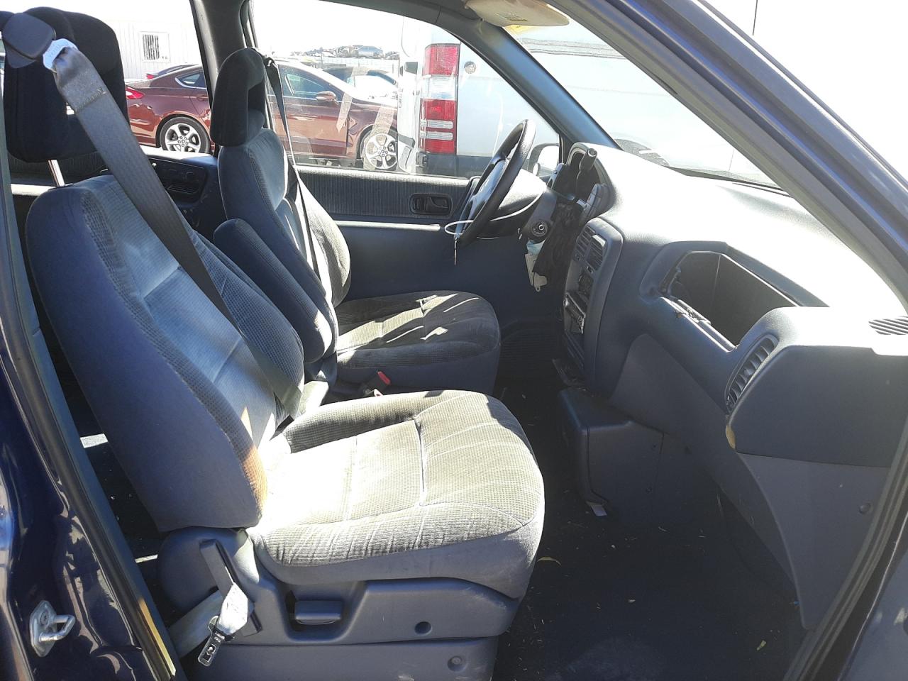 Photo 5 from auction – 1995 NISSAN QUEST XE with VIN 4N2DN11W2SD838079